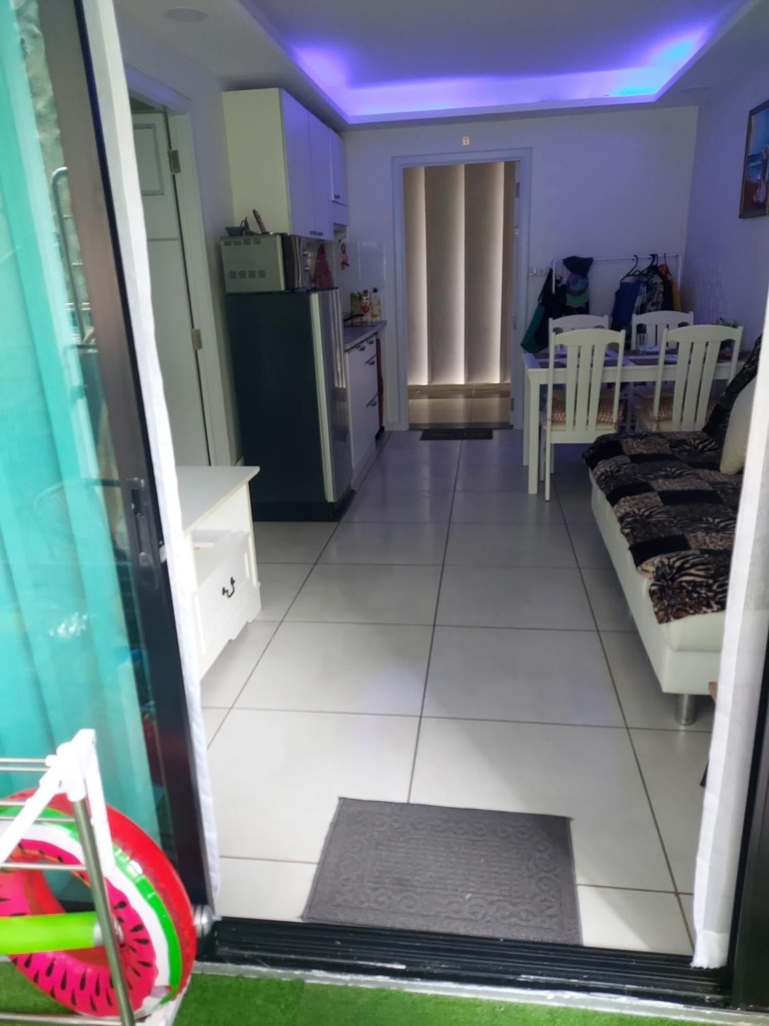 Двух-Комнатная Квартира В Кондоминимуме "Tropikal Garden" Pattaya Eksteriør bilde